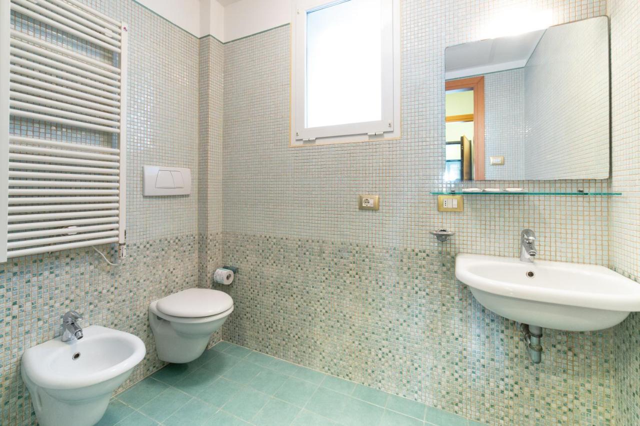 Residenza Melucci Aparthotel Rimini Buitenkant foto