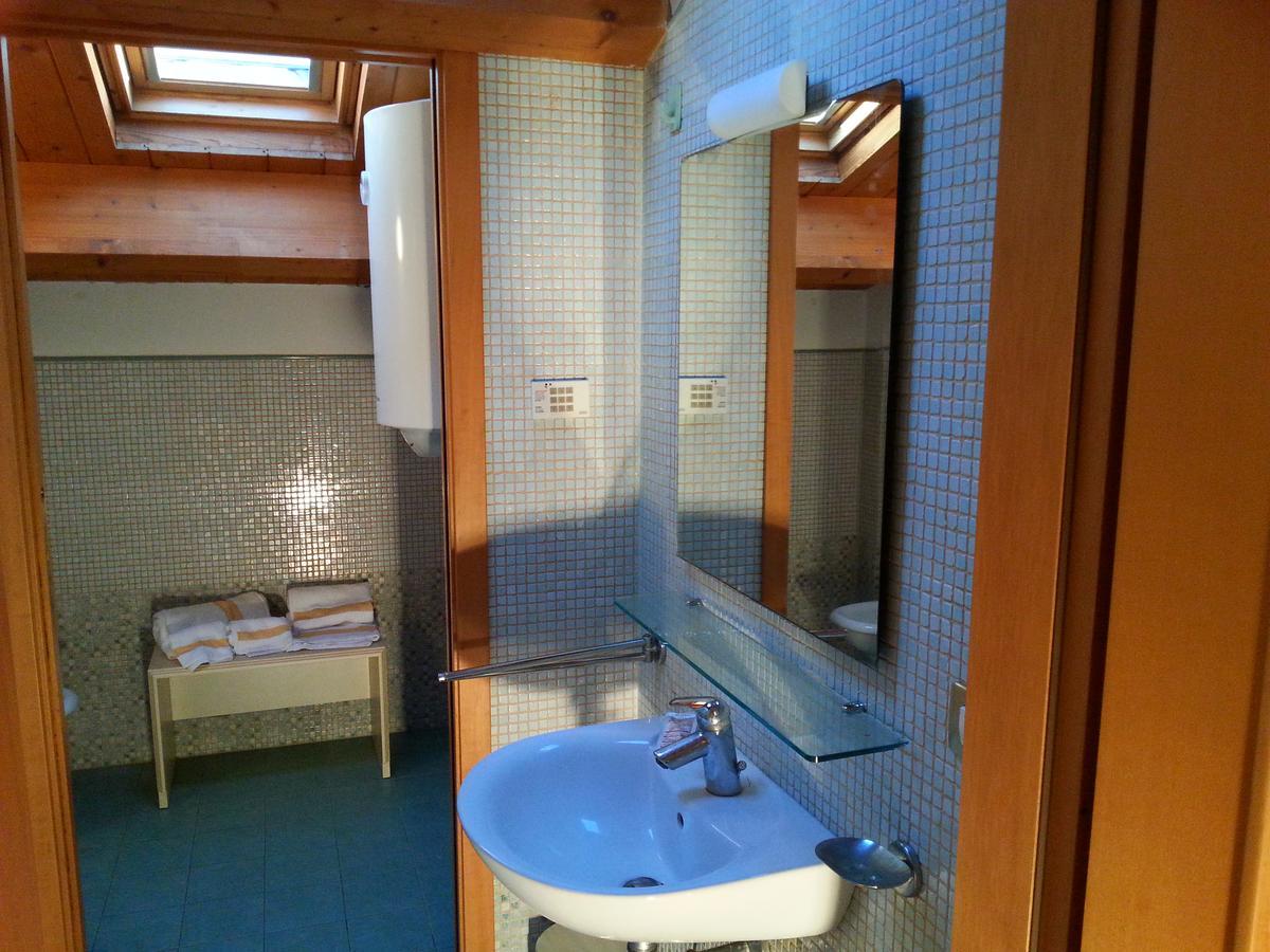 Residenza Melucci Aparthotel Rimini Buitenkant foto