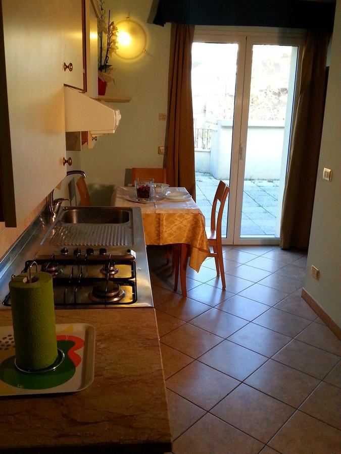 Residenza Melucci Aparthotel Rimini Buitenkant foto